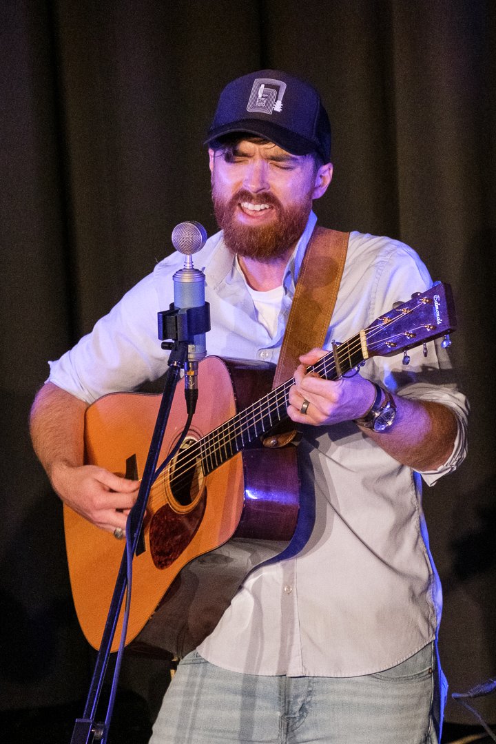 Justin Jones performing with Mountain Blessings